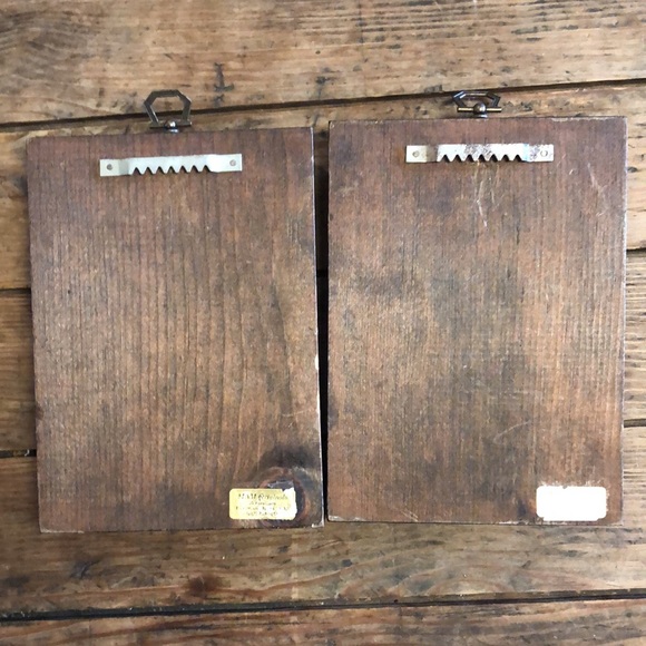 Vintage Hummel "Merry Wanderer" & "Girl w/ a basket" wall hangings - Picture 4 of 9